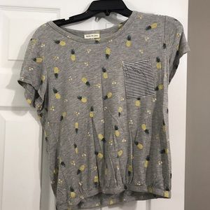 Pineapple tee